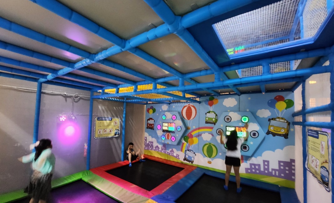 Tayo Station Trampoline