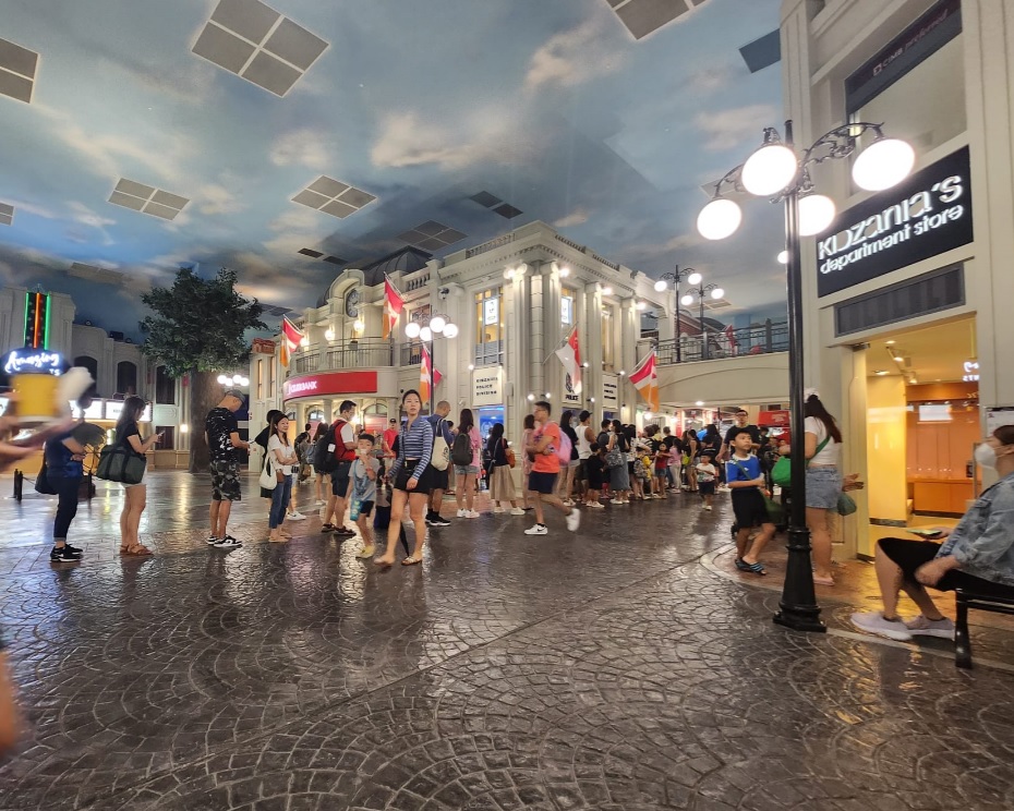 KidZania Queue